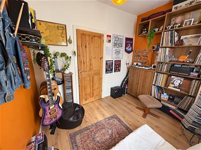 Picture 19